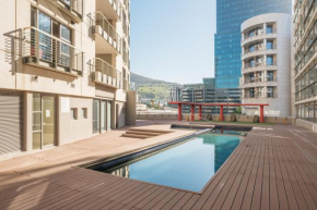 The Icon 90F, Cape Town